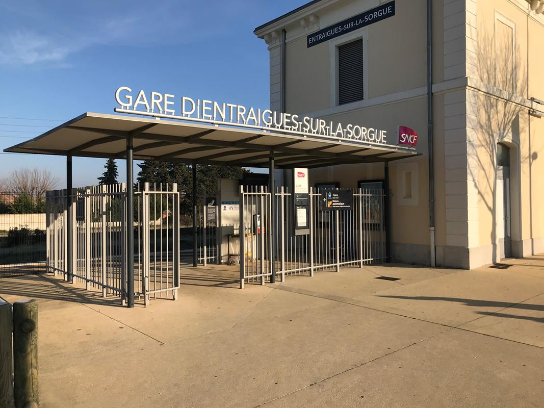 Gare d'Entraigues-sur-la-Sorgue